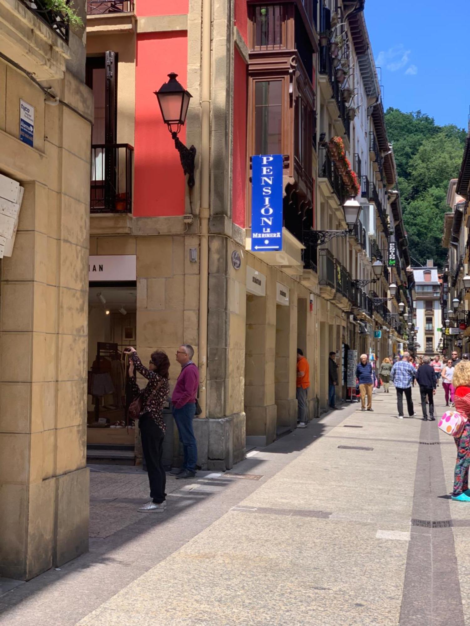 La Marinera *
